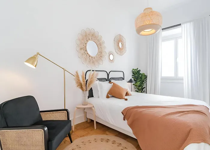 Charming 2br With Balcony Apartament *